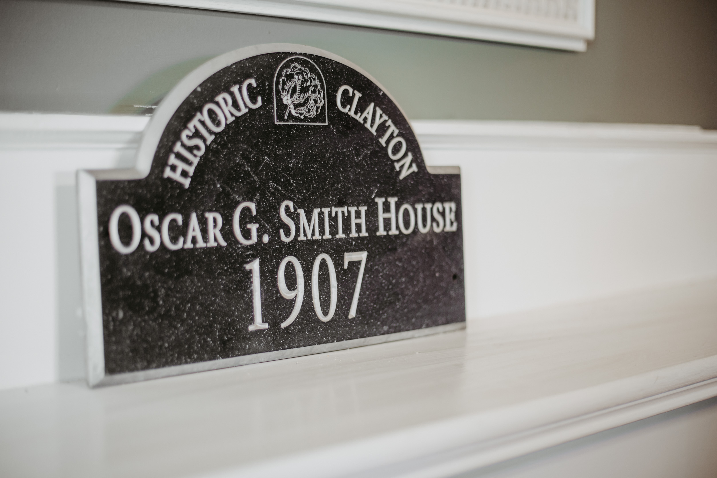 A sign that says Oscar G. Smith House