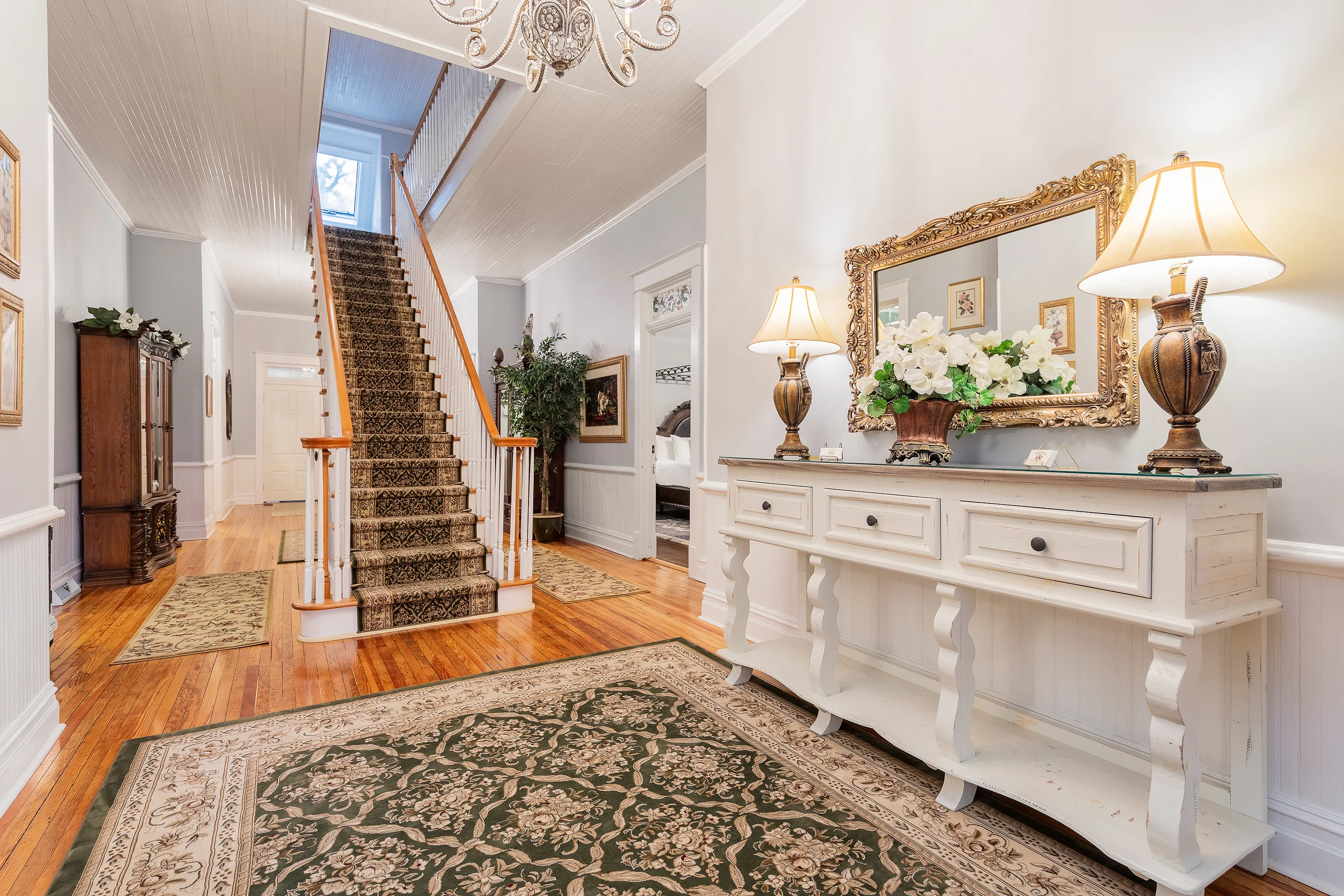Boutique Inn vs. Hotel: Which Is Better for Your Stay Near Raleigh?